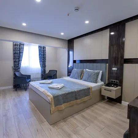 Meros Hotel *