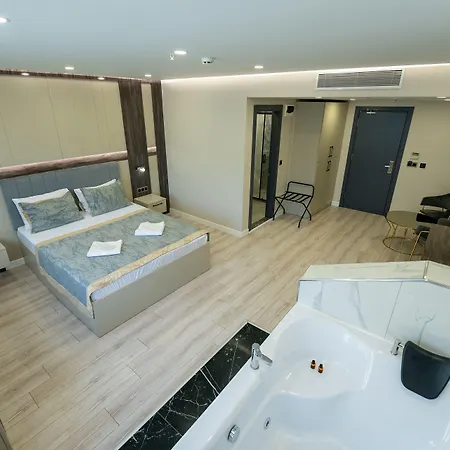 Meros Hotel